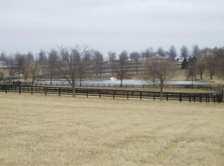 951 N Yarnallton Pike, Lexington, KY 40511