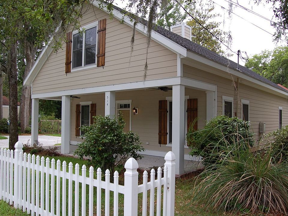 2nd image of 514 Ribaut Rd