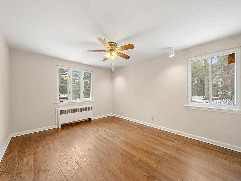 44 Knickerbocker Rd — Photo 15