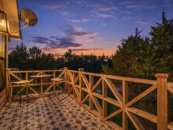 3rd image of 371 S Ring Rd