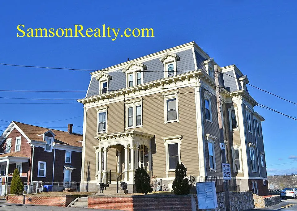 274 N Brow St #4