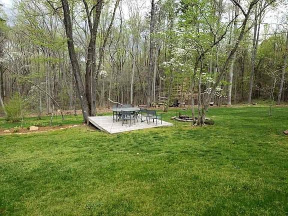 5th image of 190 Clydesdale Dr
