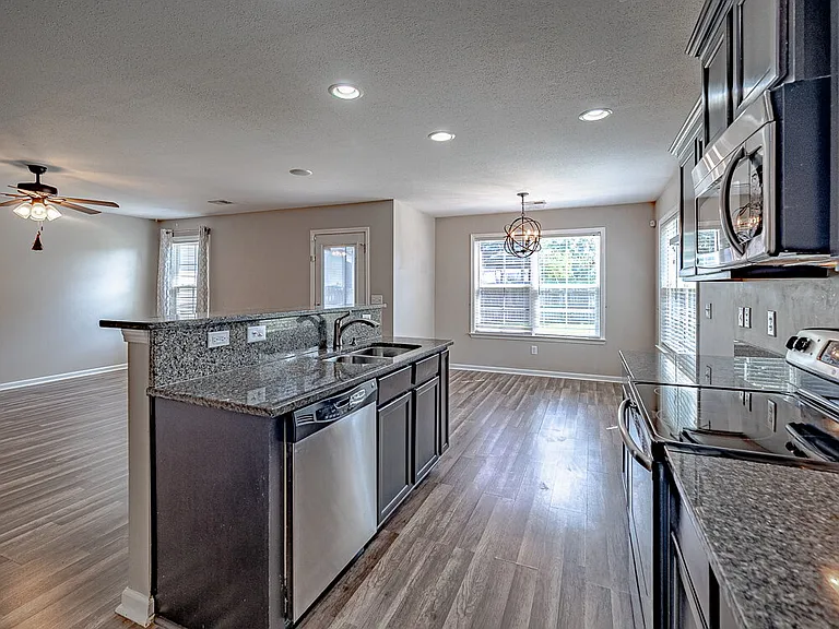 1586 Ruger Dr — Photo 27