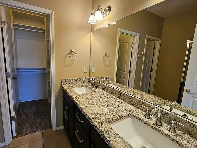 1408 Lumberton Dr NW — Photo 12