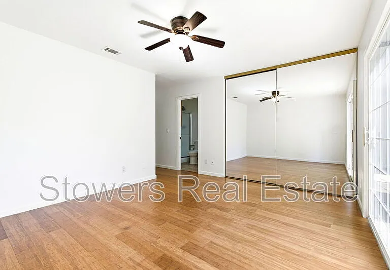 318 Joyce St — Photo 40
