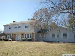 4 Edgewood Rd, Matawan, NJ 07747