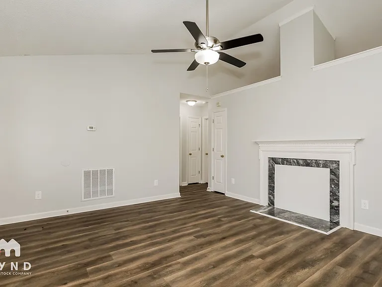 710 Greyson Dr — Photo 6