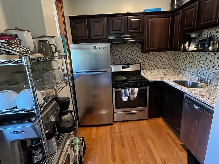 223 Park Dr #24 — Photo 2