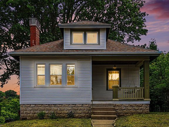 2nd image of 402 Linden Ave