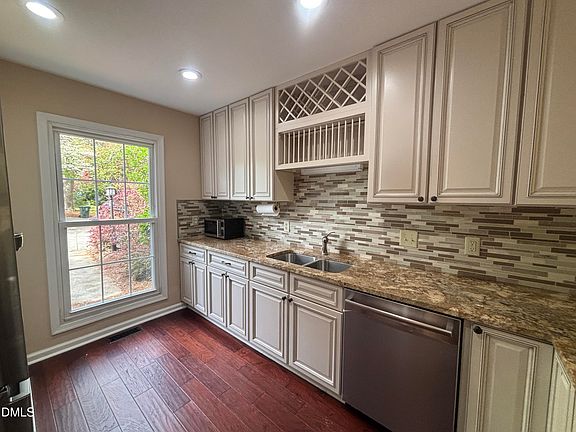 4th image of 2716 Rue Sans Famille
