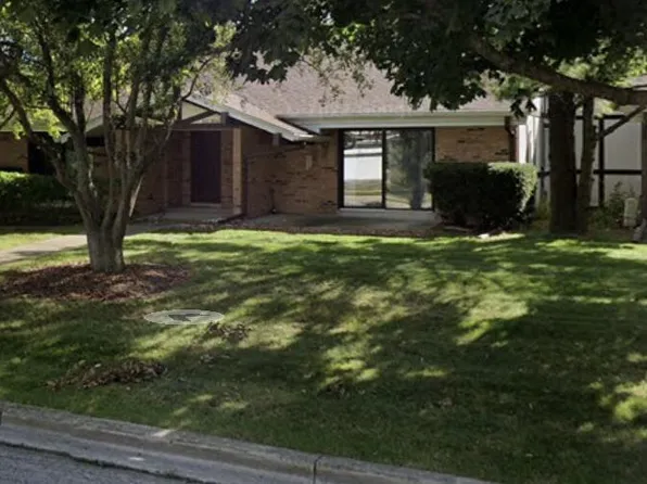 W53N168 Garfield COURT, Cedarburg, WI 53012
