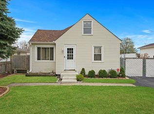 7123 W 72nd St, Chicago, IL 60638