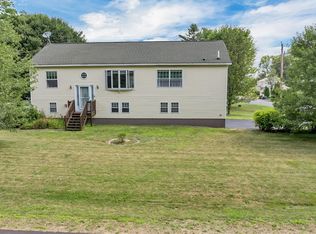 3 Amanda St, Rochester, NH 03867
