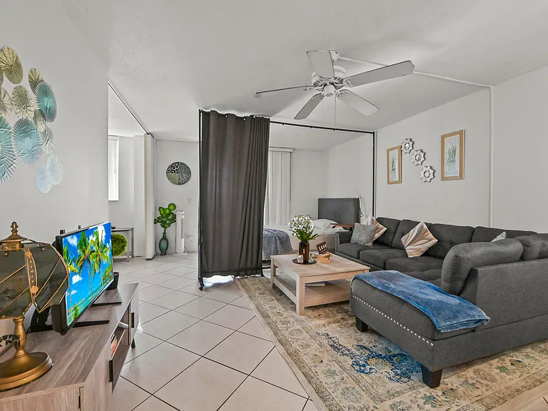 5700 NW 2nd Ave #708 — Photo 4