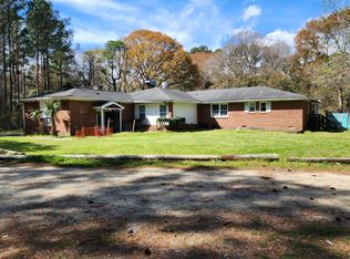 9254 N Highway 17, Mc Clellanville, SC 29458