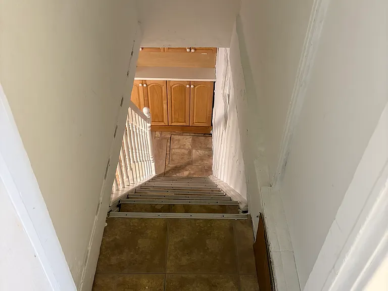 Wallace St — Photo 16