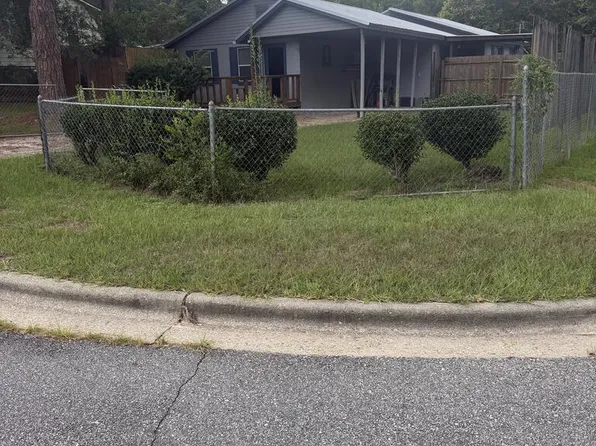 601 SE South Maple St, Albany, GA 31705