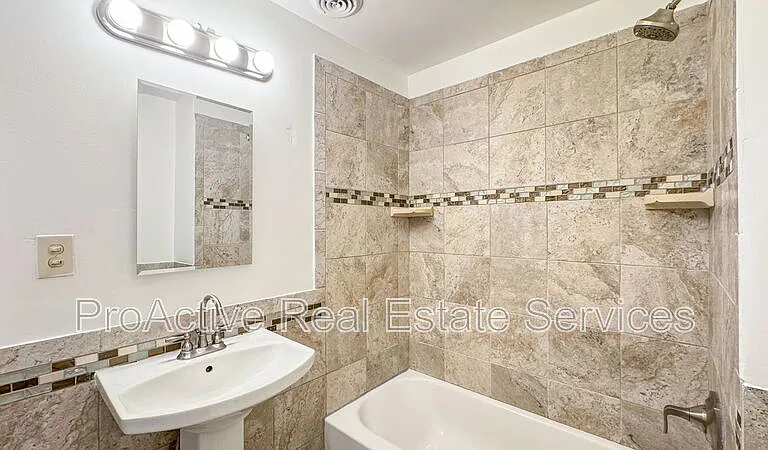 2728 E Virginia Beach Blvd — Photo 25