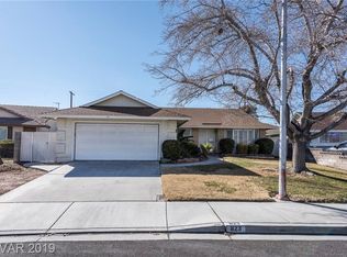823 Langtry Dr, Las Vegas, NV 89107