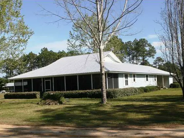 105 Raven Ln, Wewahitchka, FL 32465