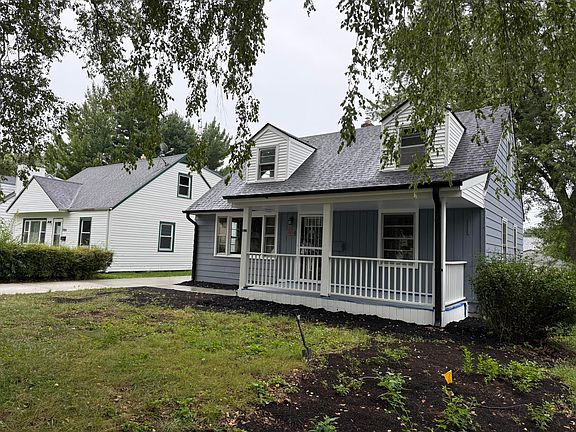 2nd image of 1908 W Pearl Ave