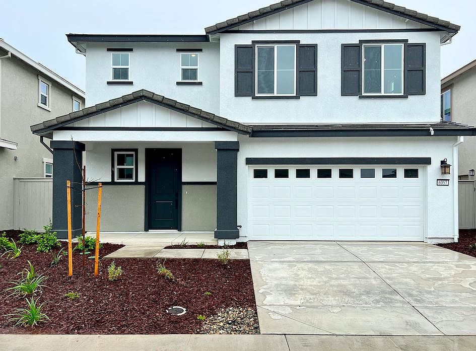 1st image of 6057 Woodlands Loop