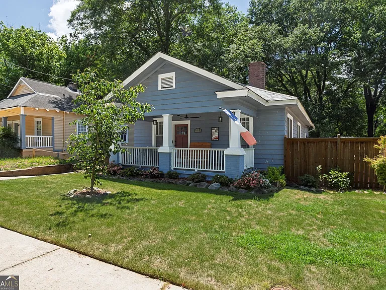 1157 Indale Pl SW — Photo 2