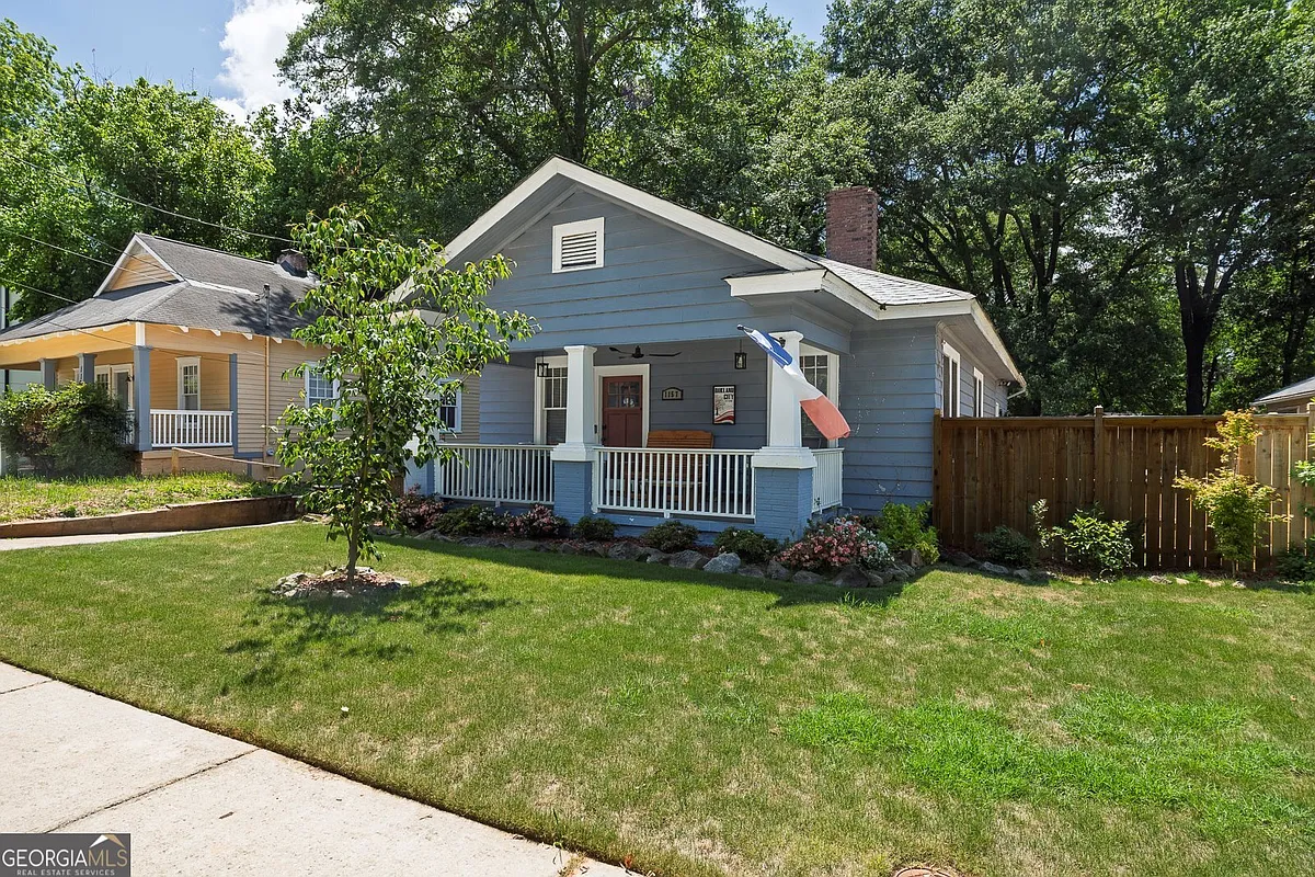 Building Photo - 1157 Indale Pl SW
