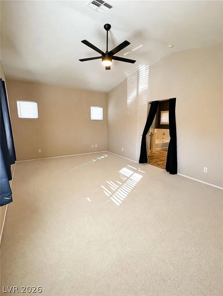 3 bed, 2.5 bath, 1799 sqft, $2,125 — Photo 4