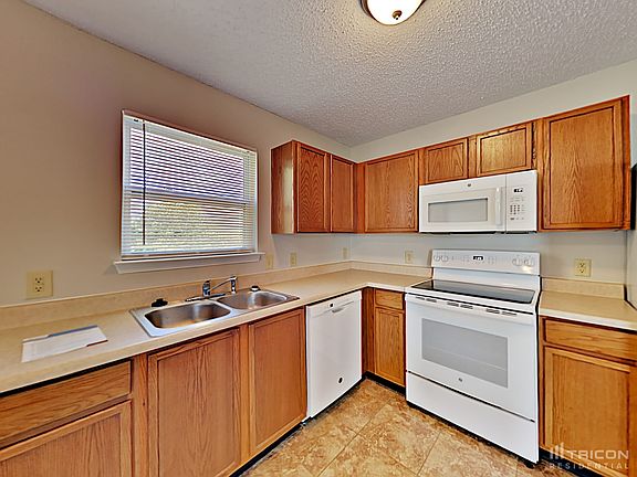 4th image of 1604 Wagner Dr