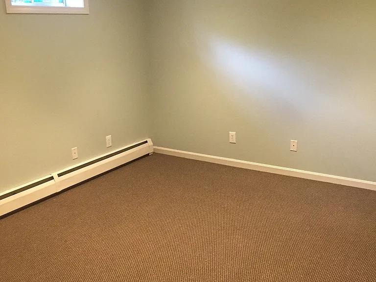 12 Green End Ave — Photo 16