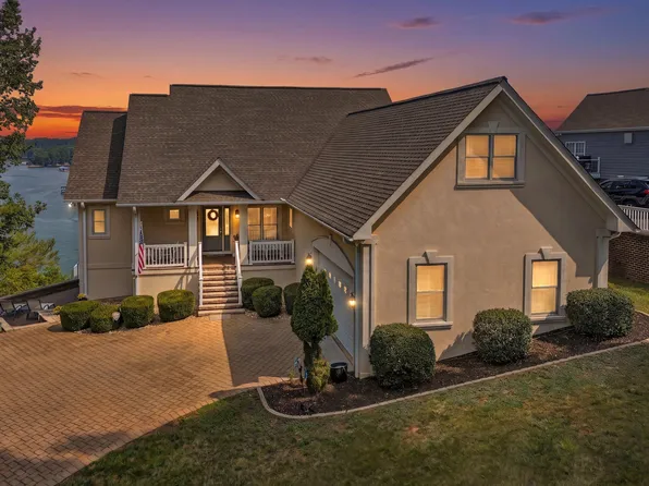 250 Village Ln, Hardy, VA 24121