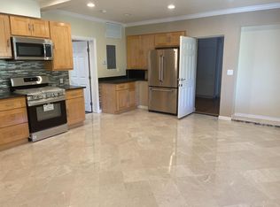 25 Via Delizia #1, Burlingame, CA 94010