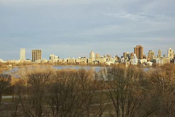 Sold by Stribling | media 11