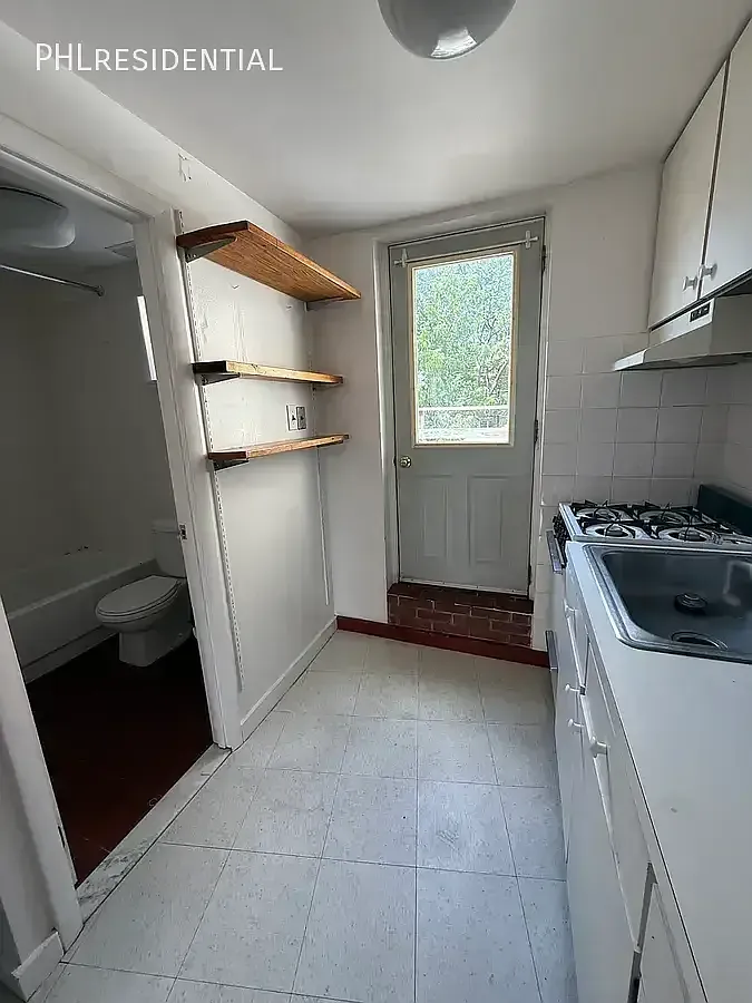 315 South Street — Photo 1