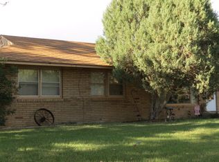 155 W Main St, Cowley, WY 82420