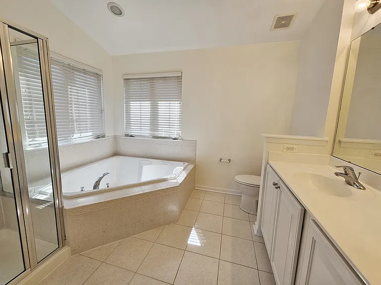 618 Rainier Rd — Photo 14