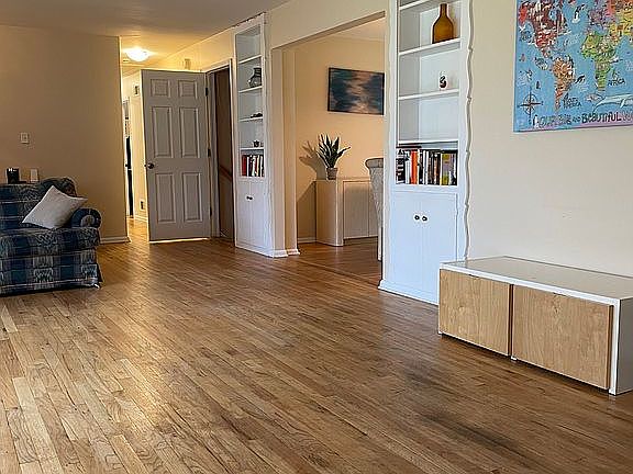 Family room/entrance