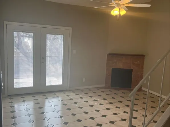 10811 Richmond Ave APT 56, Houston, TX 77042