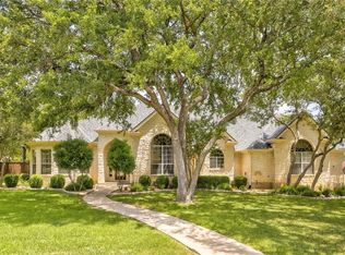 100 Ten Oaks Dr, Georgetown, TX 78633