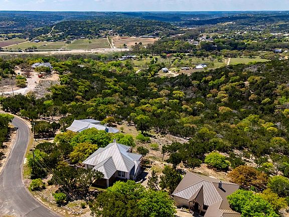 3rd image of 224 Ranch Rim Dr W
