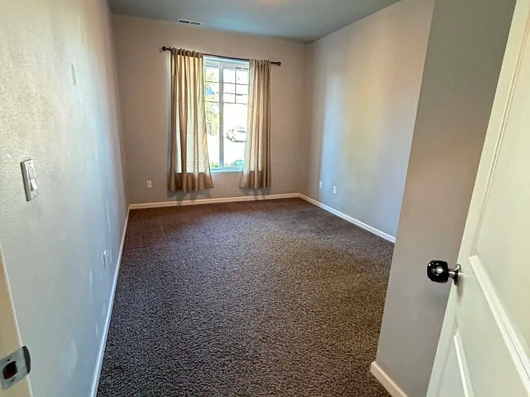 Office/bonus room