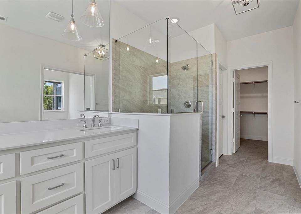 1st image of 6308 Oak Bend Trl