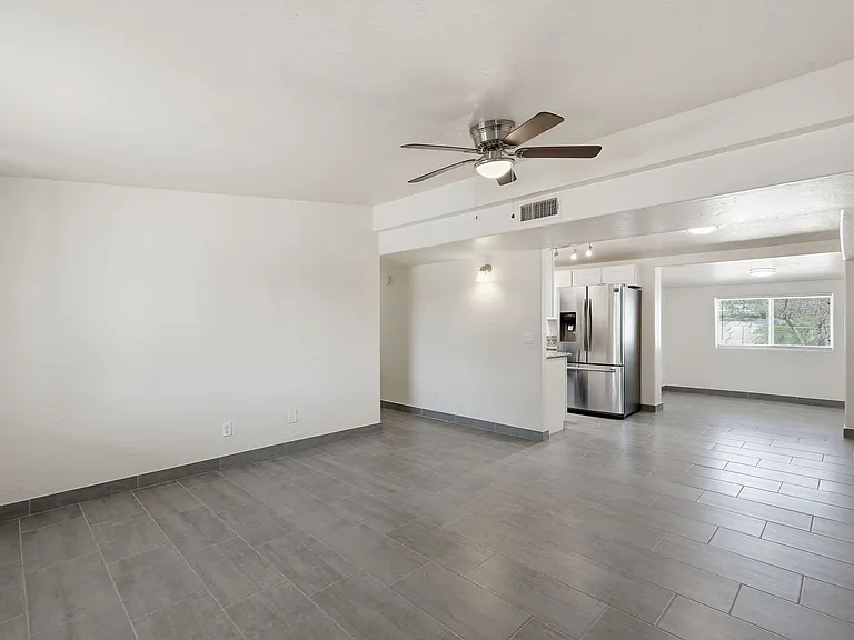 4608 S Fremont Ave — Photo 9