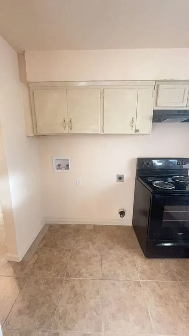6033 S. Juanche Ave. — Photo 3