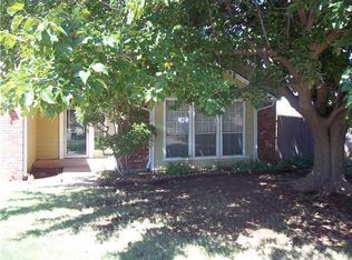11225 N Glendover Ct, Oklahoma City, OK 73162