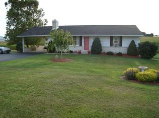1652 Hollow Rd, Stewartstown, PA 17363