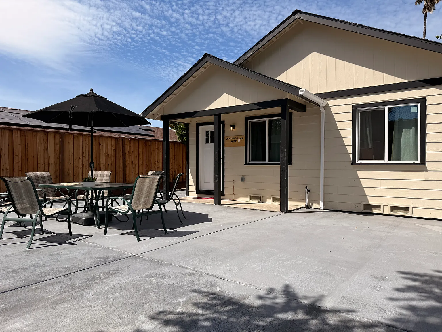 3 bed, 1000 sqft, $5,500 — Photo 2