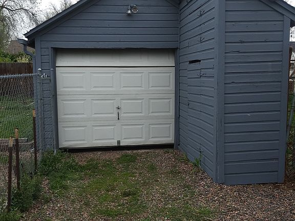 5th image of 535 Moffat St