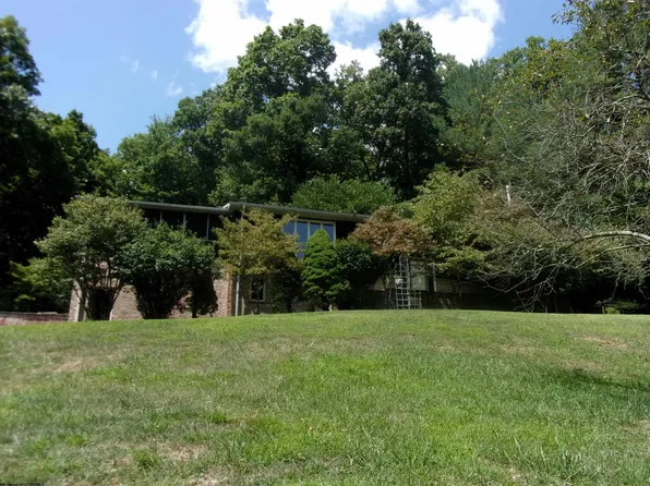 6 Kent St, Buckhannon, WV 26201